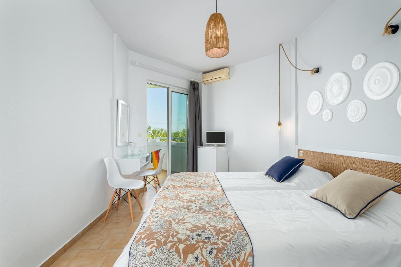 Mrs Chryssana Beach Hotel (Adults Only) Kolymbari Exterior foto