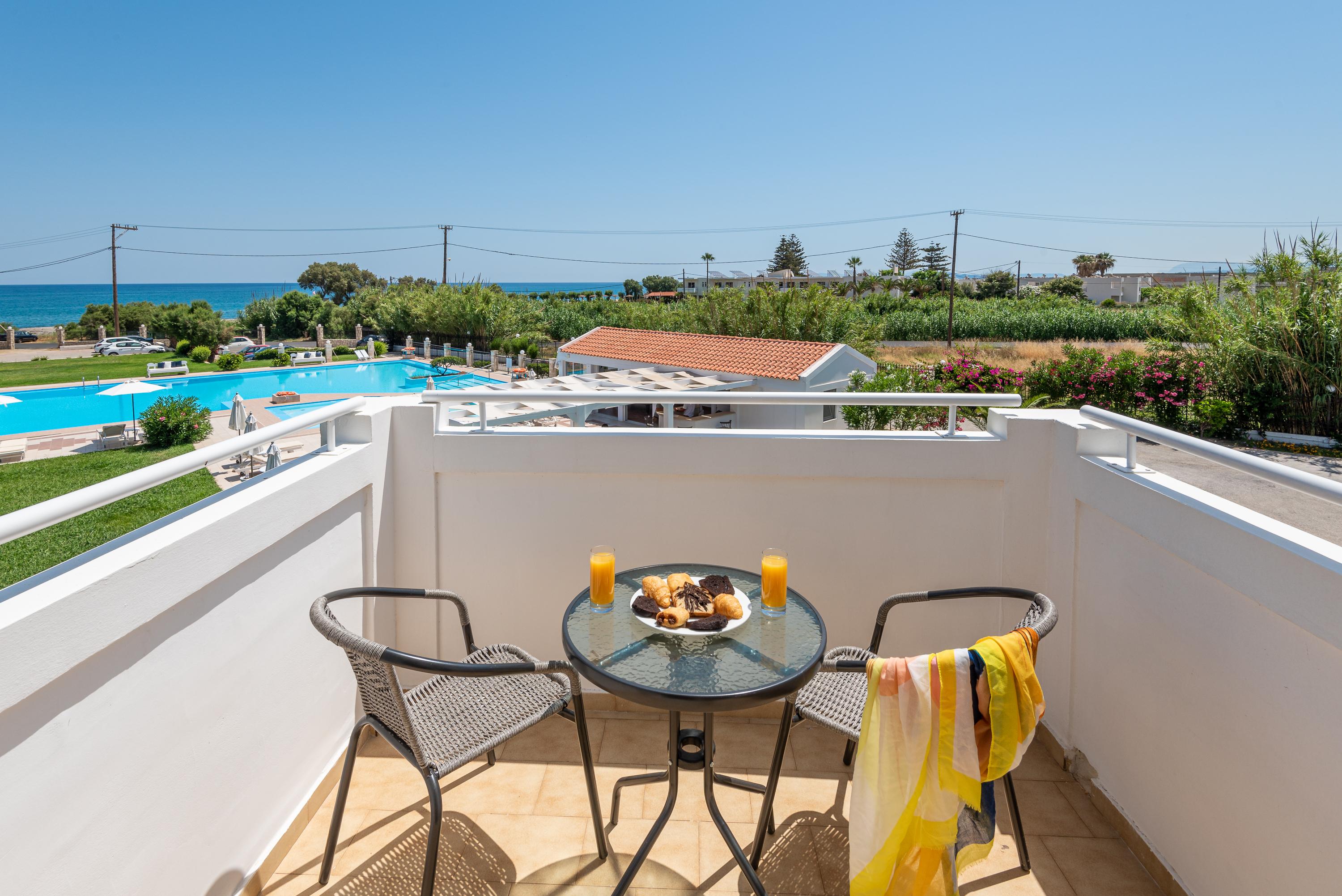 Mrs Chryssana Beach Hotel (Adults Only) Kolymbari Exterior foto