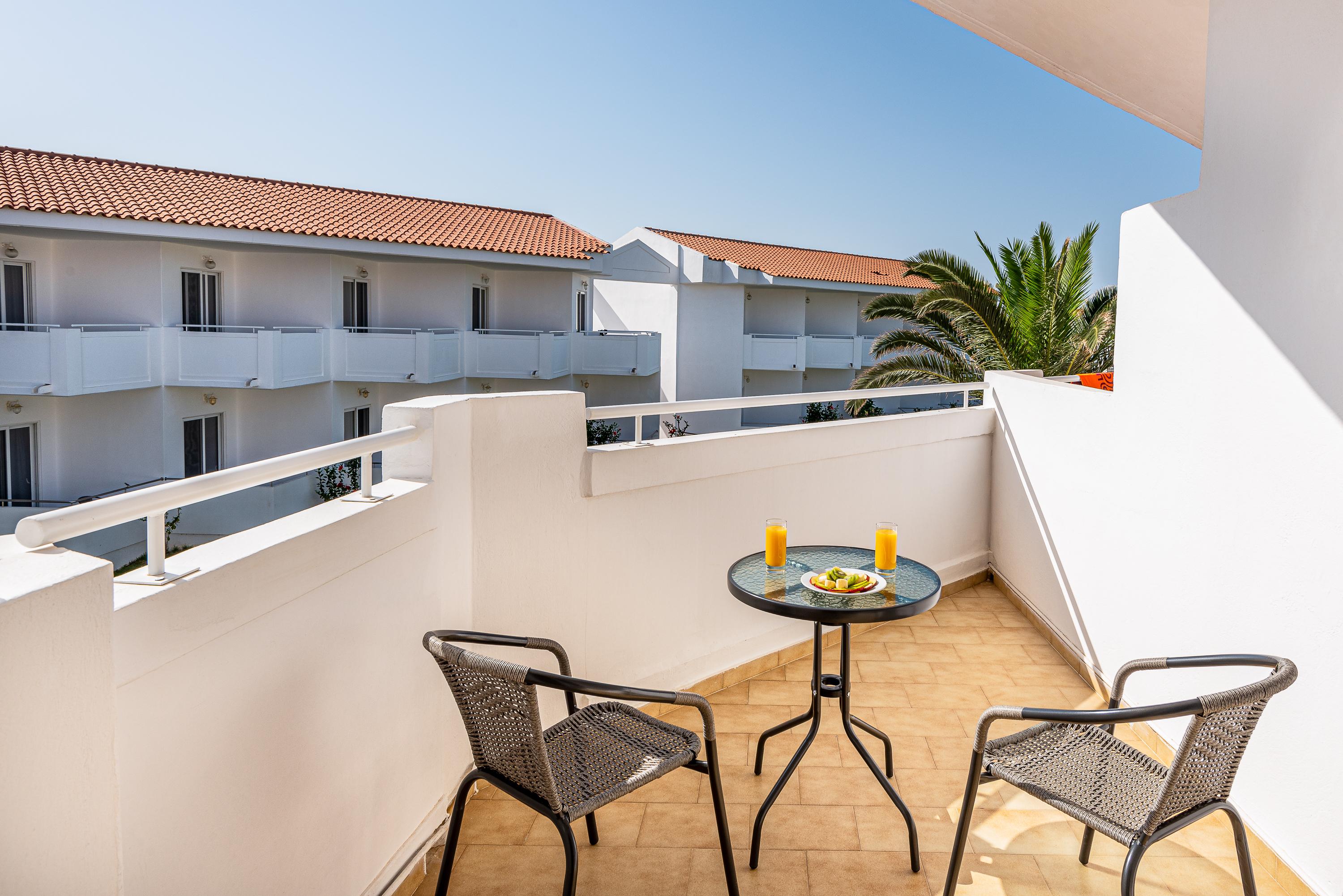 Mrs Chryssana Beach Hotel (Adults Only) Kolymbari Exterior foto