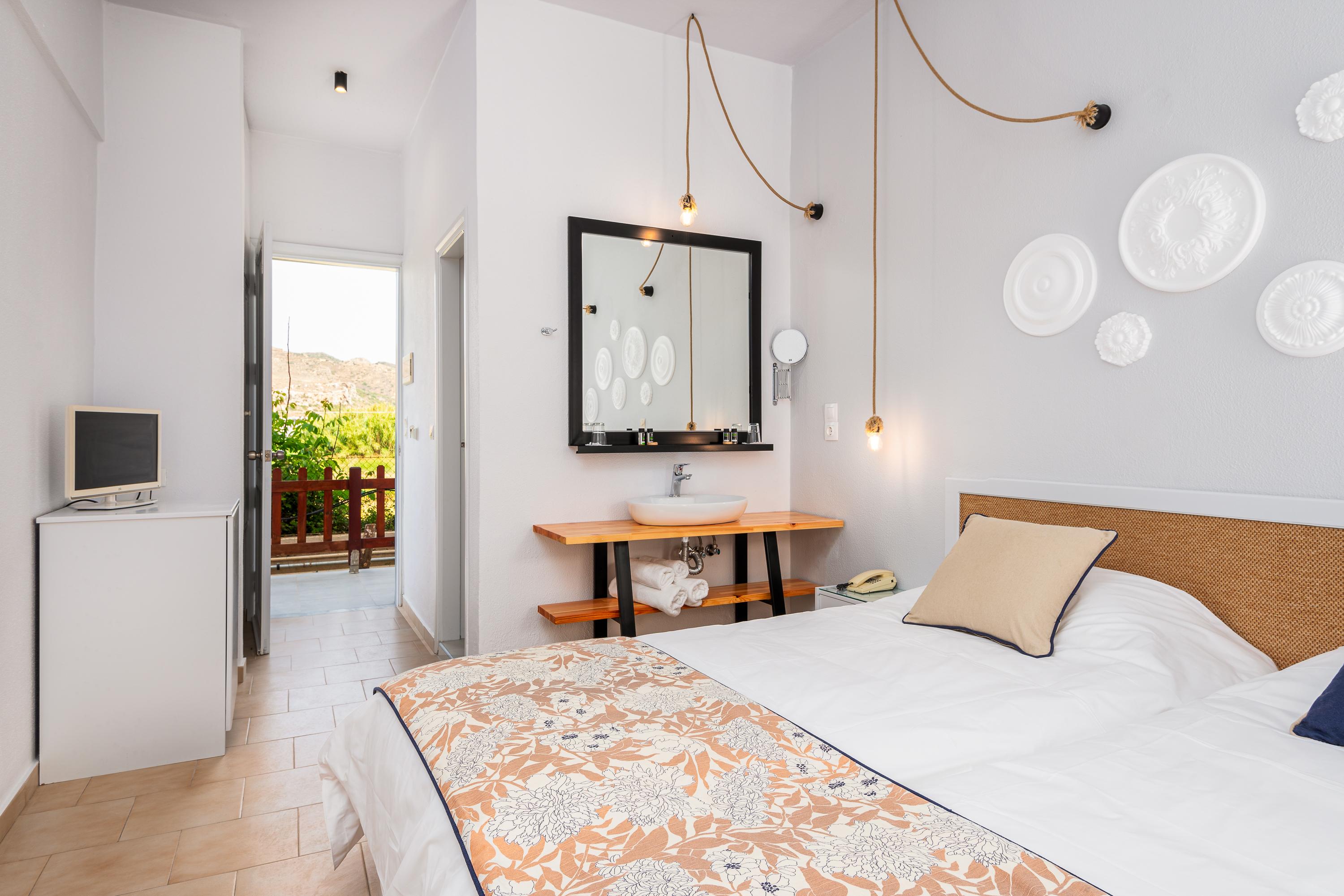 Mrs Chryssana Beach Hotel (Adults Only) Kolymbari Exterior foto
