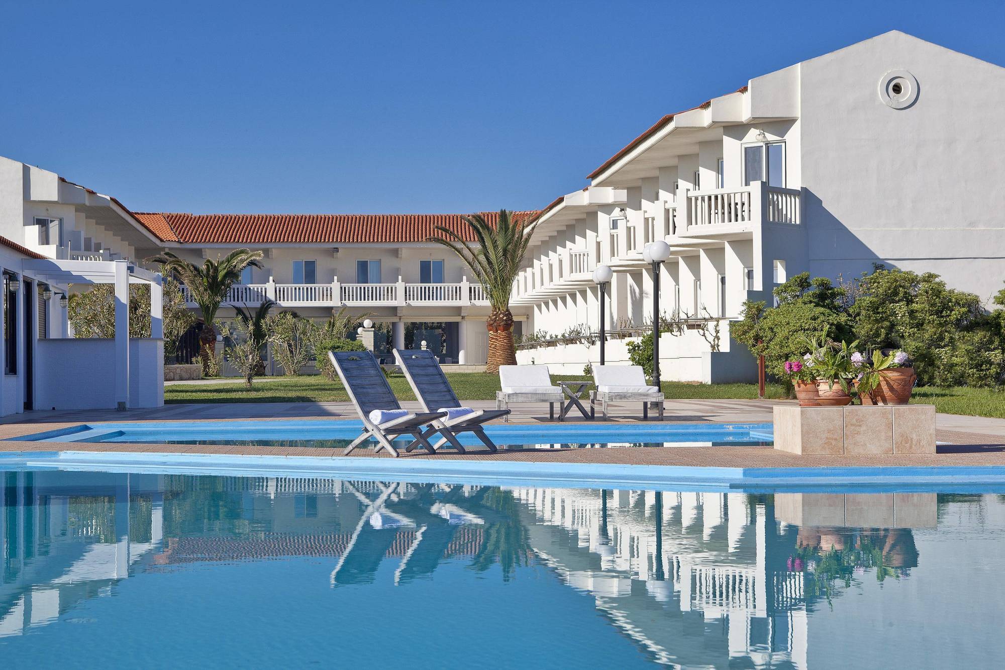Mrs Chryssana Beach Hotel (Adults Only) Kolymbari Exterior foto